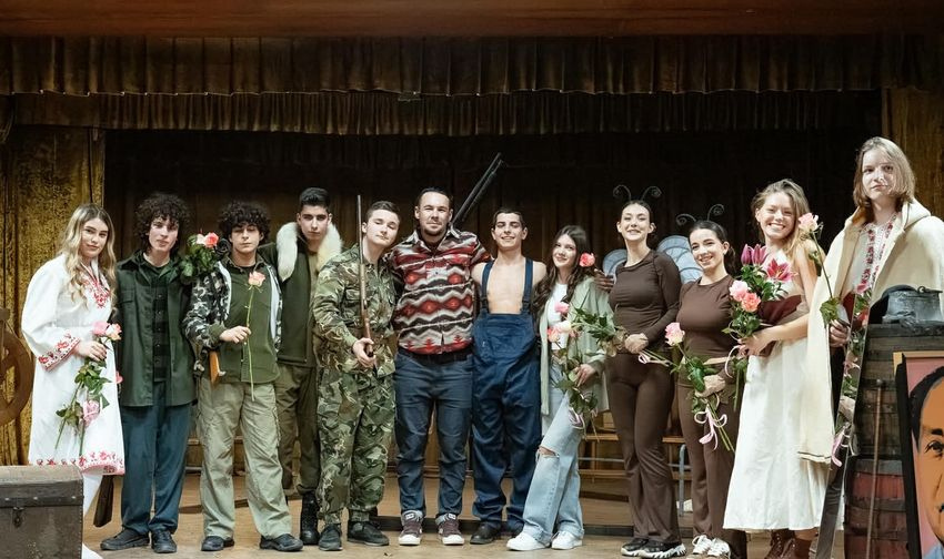 Ученици от Езикова пресъздадоха Радичковия „Ноев ковчег“