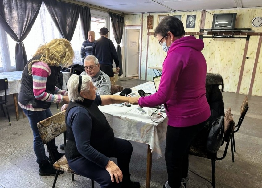 Община Велико Търново продължава програмата за медицински прегледи, 5000 жители на малките населени места вече са обхванати
