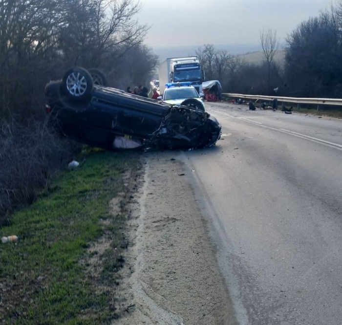 Катастрофа затвори пътя Плевен - Бяла, в участъка между селата Масларево и Горна Студена