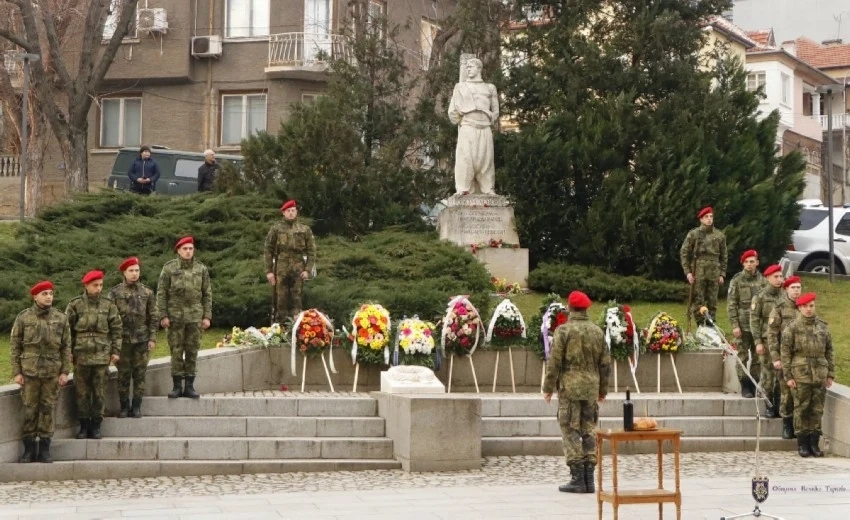 Велико Търново почита безсмъртието на Апостола на свободата