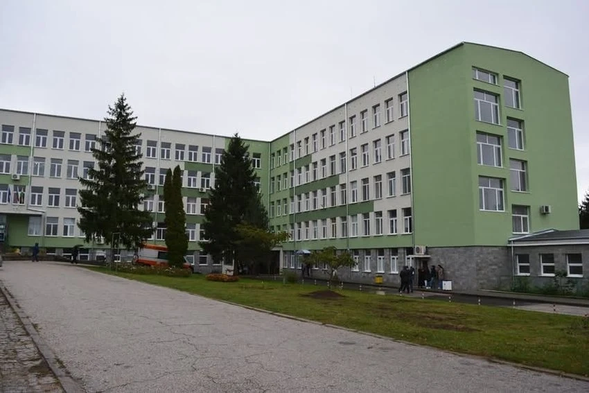 Обсъждат на извънредна сесия изборът на управител на МБАЛ-Павликени