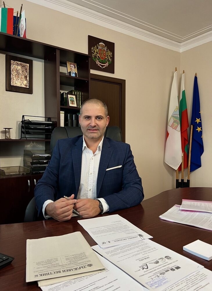 Поздрав на кмета Васил Христов по повод 146 години от обявяването на Лясковец за град