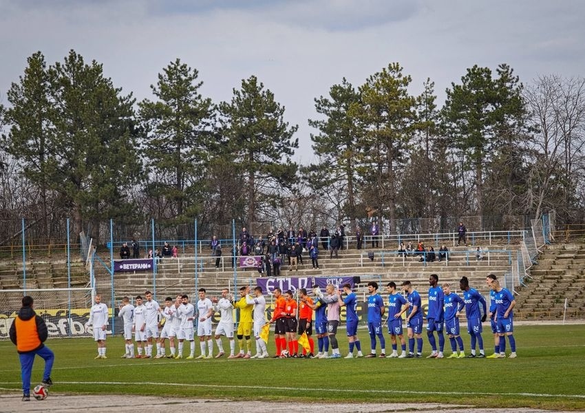 Спартак Плевен разгроми Етър за втора поредна победа
