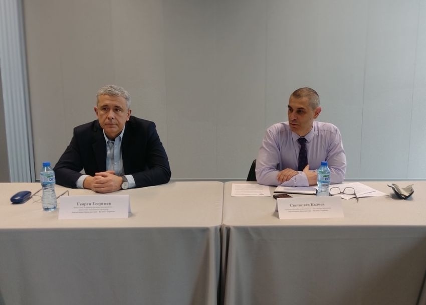 И.ф. Апелативният прокурор на Велико Търново Светослав Калчев проведе работна среща с ръководителите на окръжните и районни прокуратури, директорите на ОД на МВР и на ТД на ДАНС в района