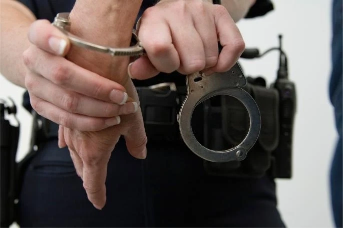 Възрастен мъж задигна автобус от автогарата във Свищов, хванаха го