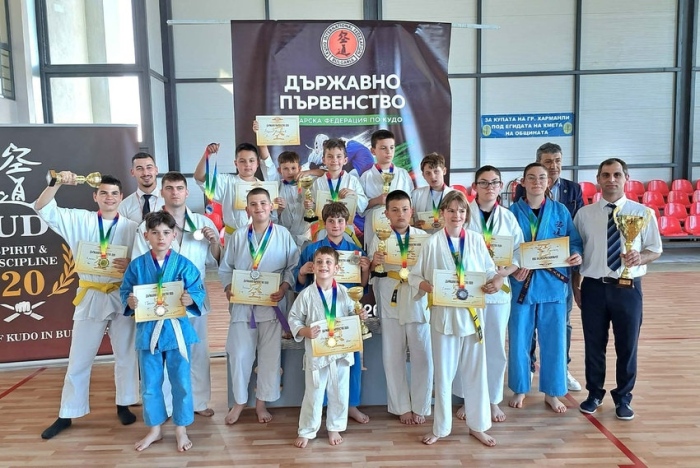 Състезателите от Област Велико Търново са отборни шампиони от Държавното първенство по кудо за 2026 година.