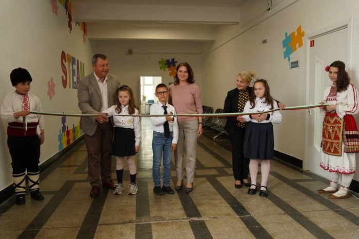 СУ „Бачо Киро“ в Павликени откри модерен STEM център за обучение и иновации