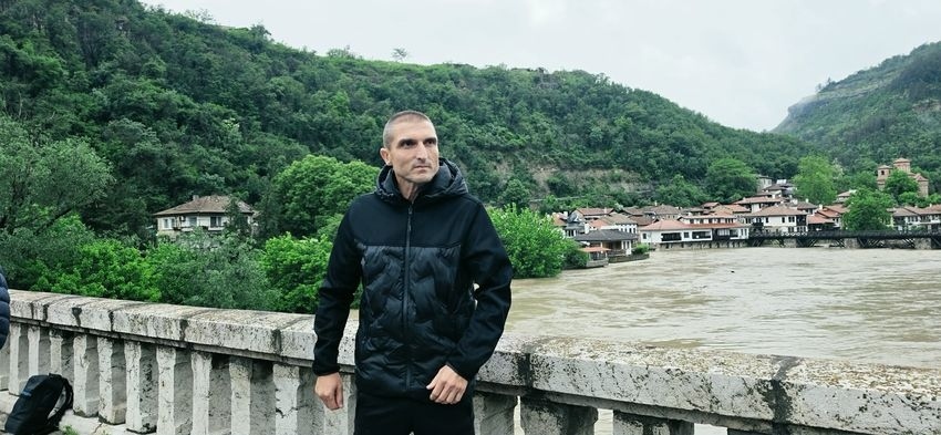 Областният управител на област Велико Търново Марин Богомилов: Проливен дъжд предизвика критична ситуация и наводнения, наложи се евакуация на хора