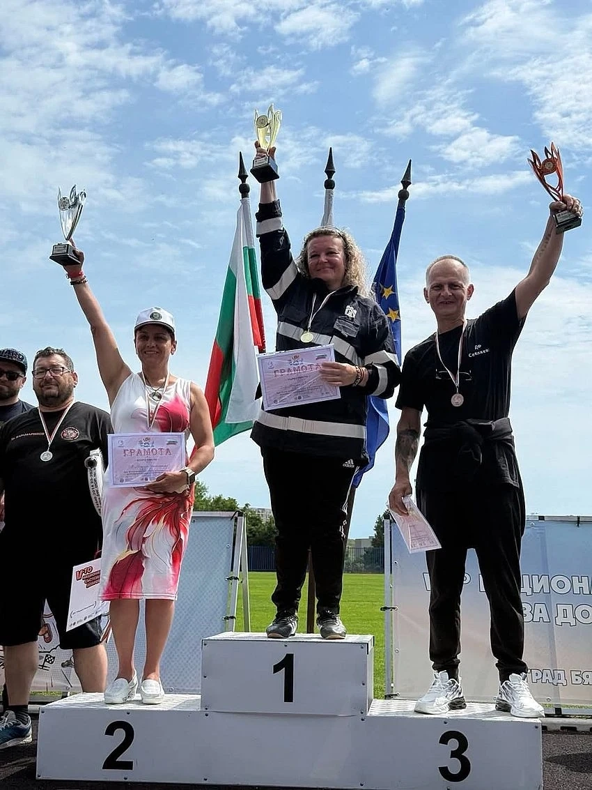 Доброволното формирование при Община Свищов зае първо място на Националното състезание за доброволци в град Бяла 