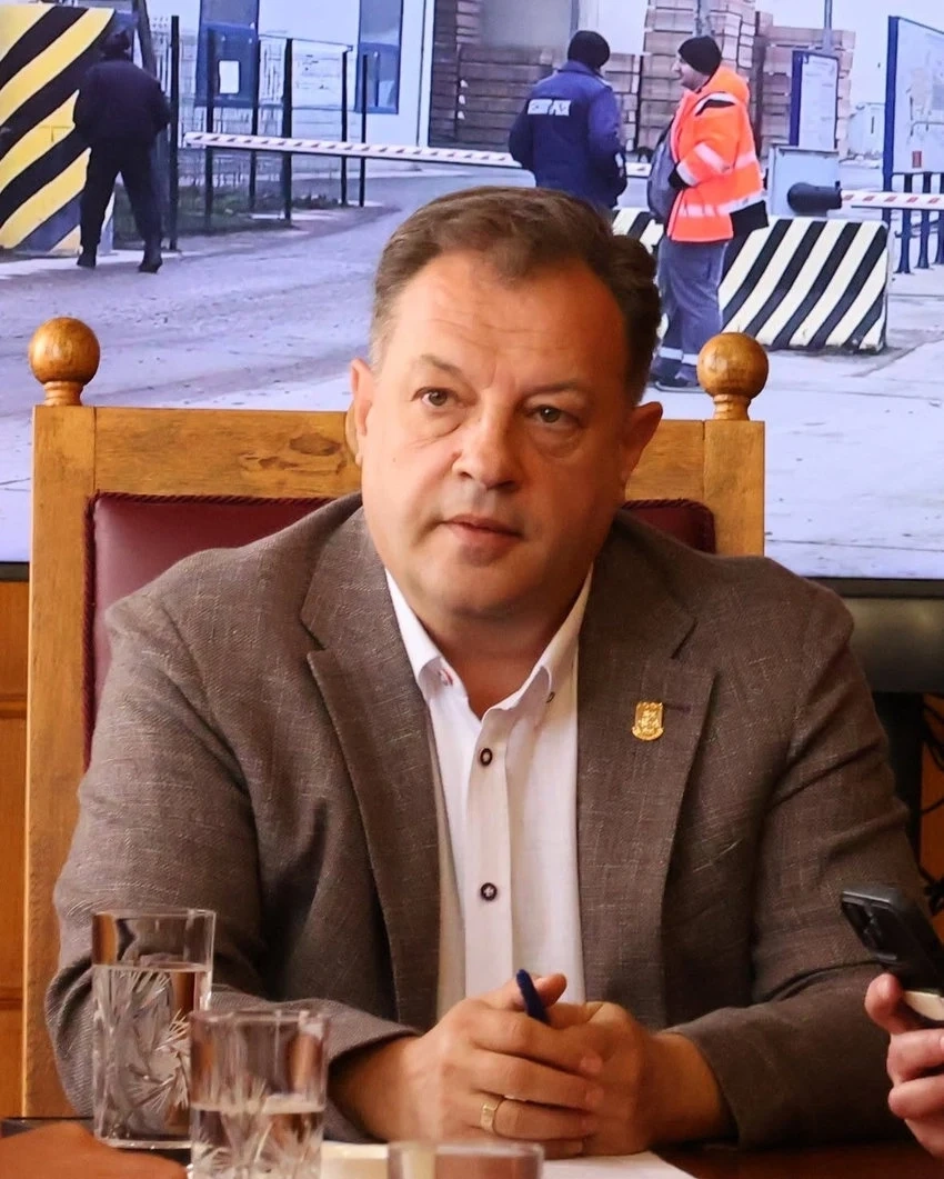 Даниел Панов: „Над 100 са сигналите за мръсен въздух от сутринта, сезирам МОСВ – „Кроношпан“ не може да обгазява целия град“