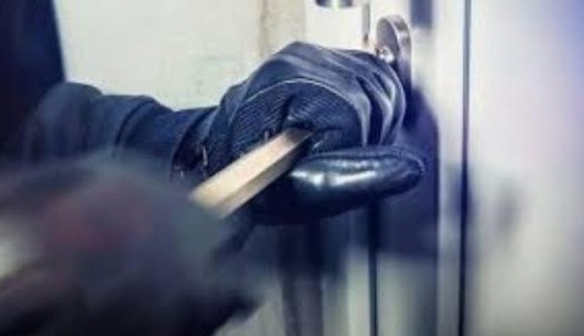 Обраха магазин в Поликраище