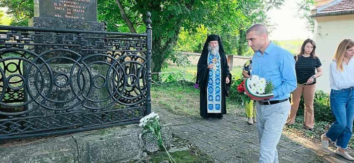 Областният управител Марин Богомилов уважи честването на 149 години от Чаирската епопея в стражишкото село Камен