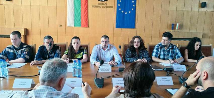 Областната комисия по безопасност на движение обсъди мерките срещу гонките, дрифтовете и за мотосезона
