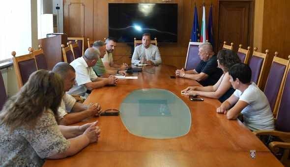 Панов изиска бързо решаване на проблемите с тока в малките населени места от община Велико Търново