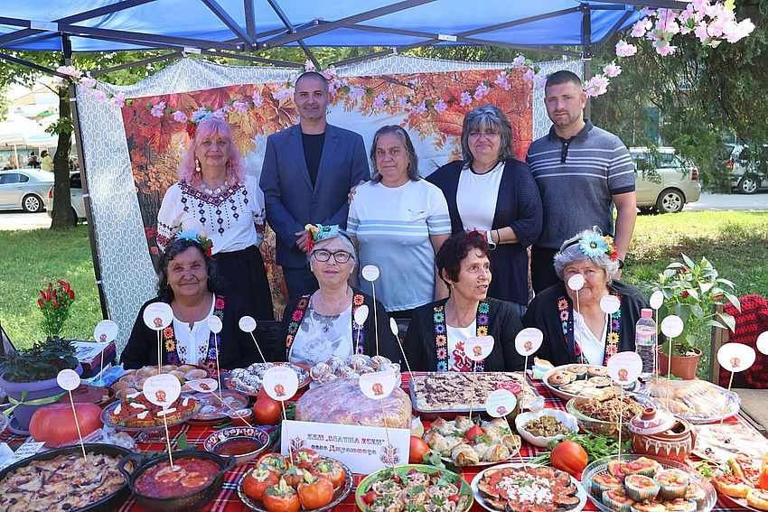 Джулюница е домакин на второто издание на Празника на джулюнския домат и джулюнската люта шипка