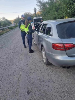 5-ма неправоспособни водачи за три часа установиха полицаи в областта