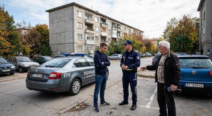 18-годишен открадна кола за нощна разходка и я върна на паркинга в Горна Оряховица